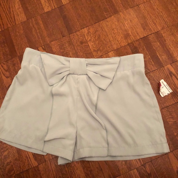 Mint Shorts - Picture 1 of 2